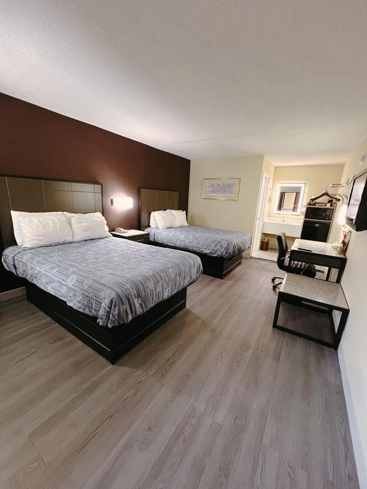 Travel Inn New Castle Airport Екстериор снимка