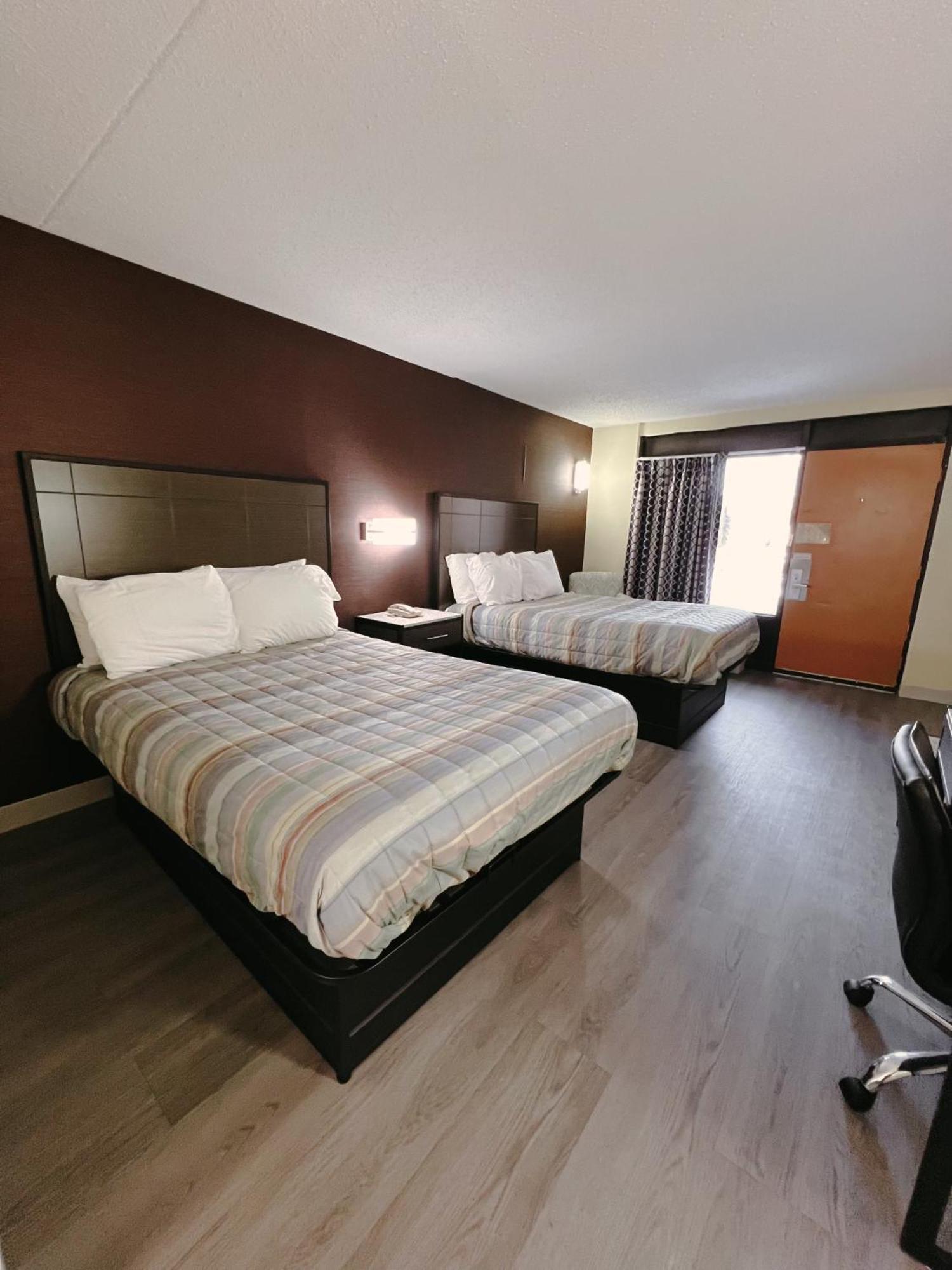 Travel Inn New Castle Airport Екстериор снимка