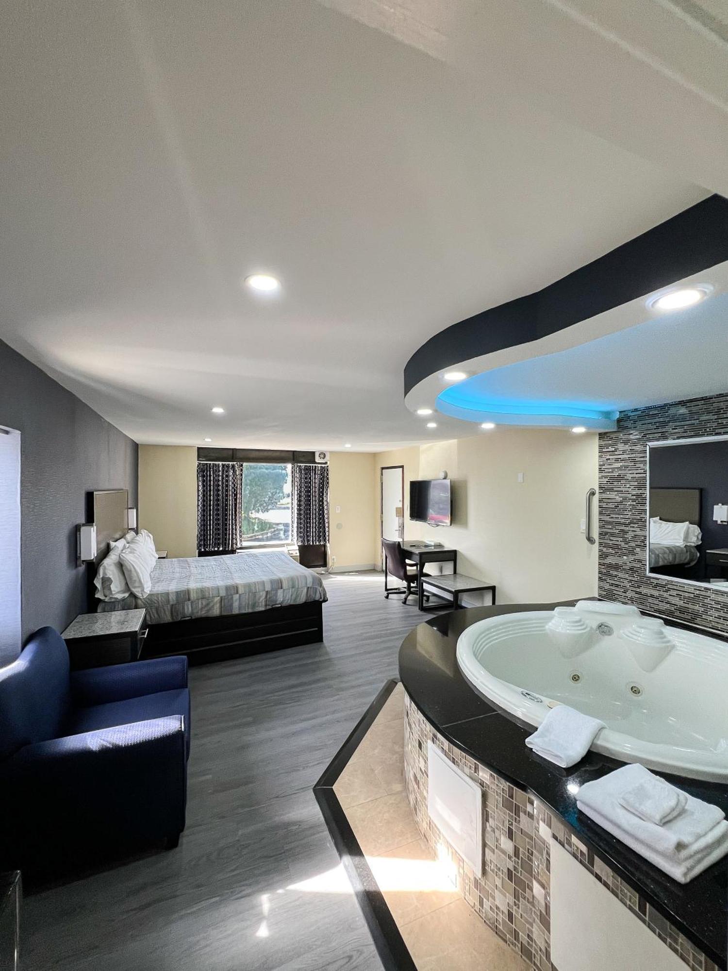 Travel Inn New Castle Airport Екстериор снимка