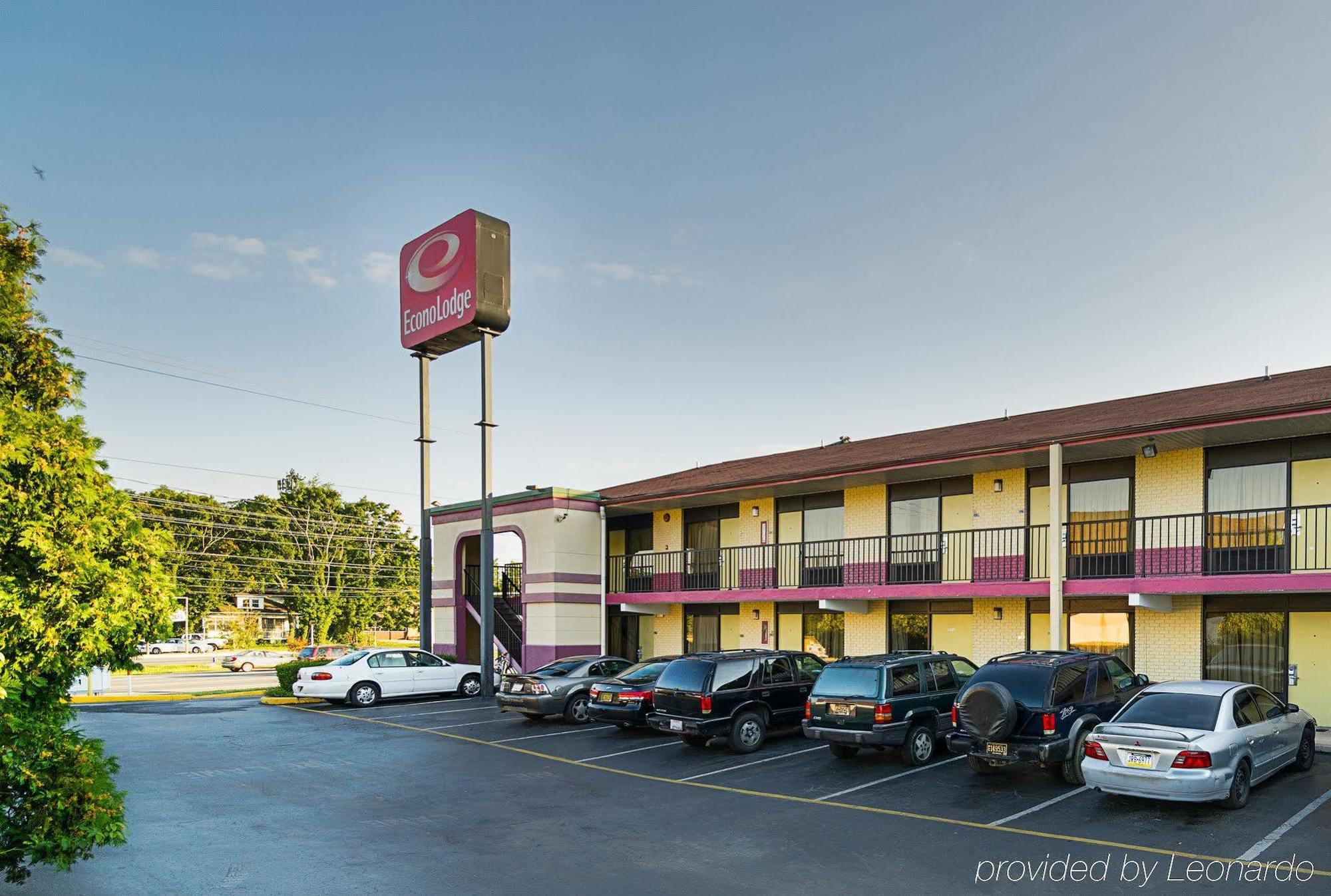 Travel Inn New Castle Airport Екстериор снимка