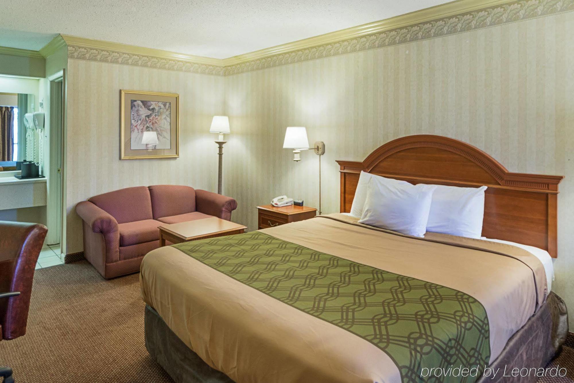 Travel Inn New Castle Airport Екстериор снимка